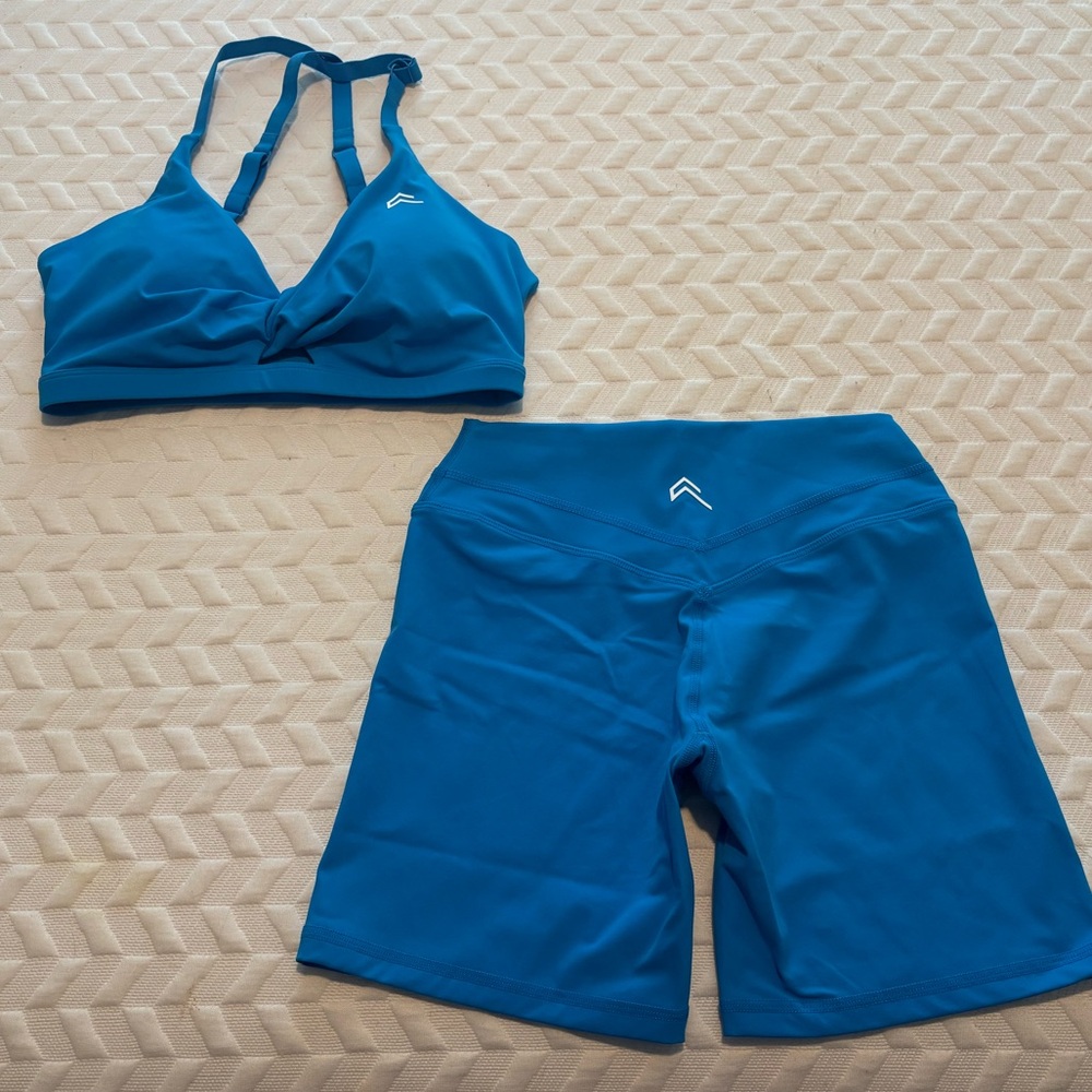 NWOT Oner Active Unified Set in Tropical Blue